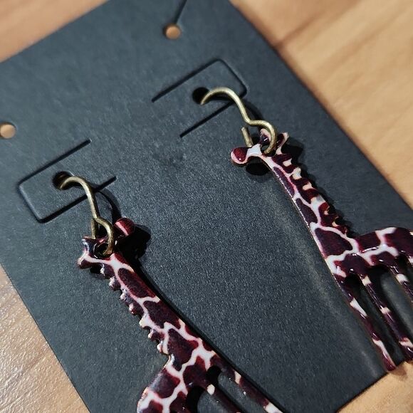 ✍️Handmade✍️ Giraffe Earring, Poem & Gift Box Set - Picture 3 of 11